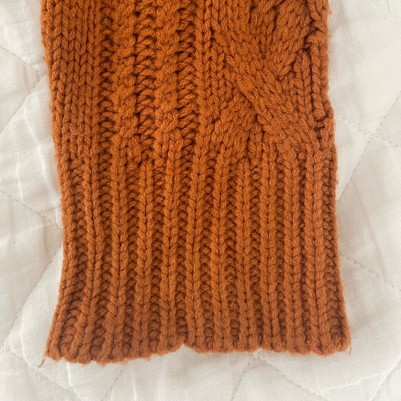 Harper boutique brand cropped sweater in rust orange size M fits like a Small - Picture 5 of 5